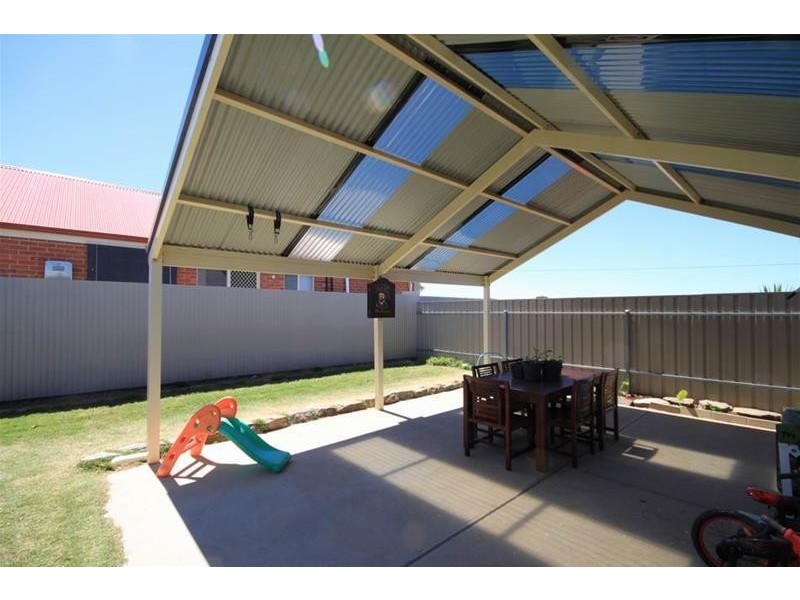 33 Hume Avenue, Murray Bridge SA 5253