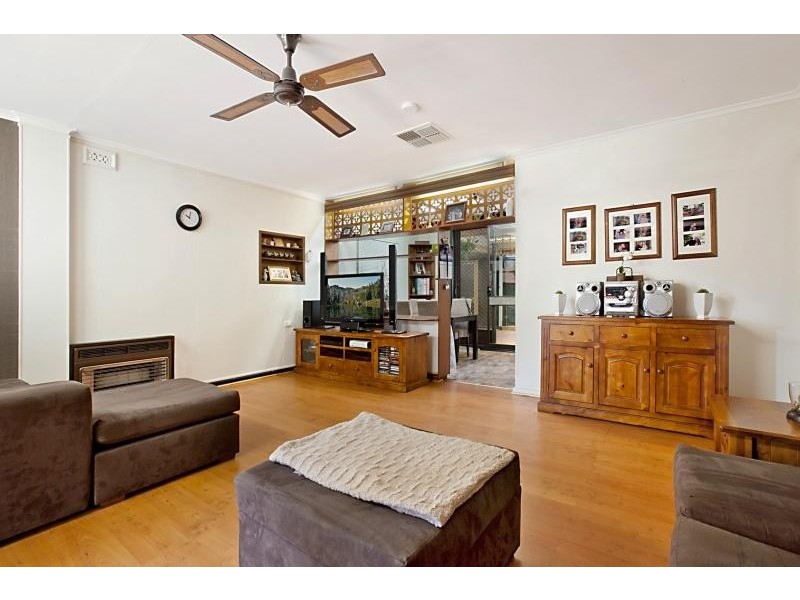 16 Perrott Street, Elizabeth Park SA 5113