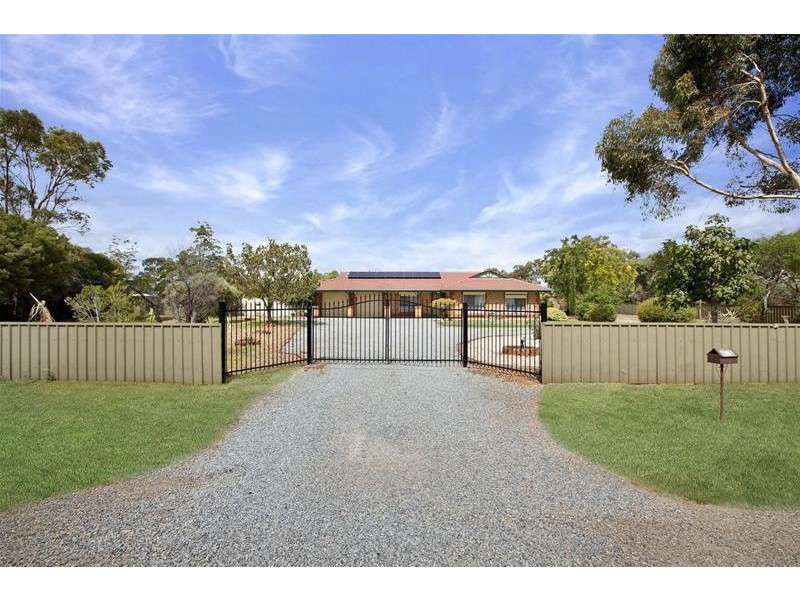 102 McIntyre Road, Macdonald Park SA 5121