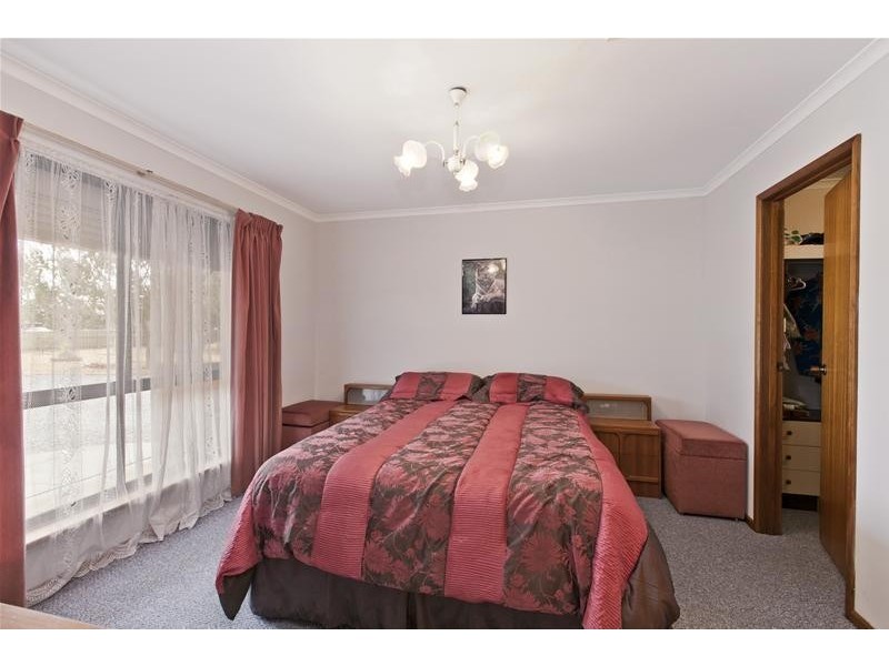 102 McIntyre Road, Macdonald Park SA 5121