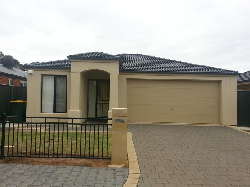 38 Coonawarra Avenue, Andrews Farm SA 5114