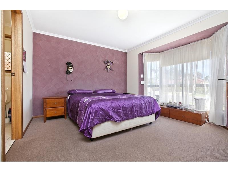 8 Lucy Street, Burton SA 5110