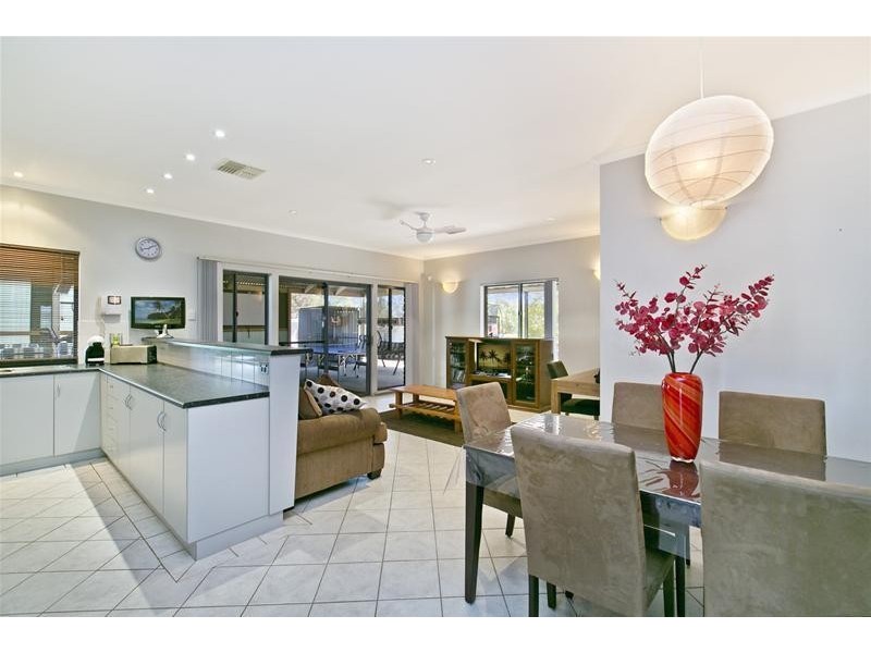 15 Sarah Candace Court, Munno Para West SA 5115