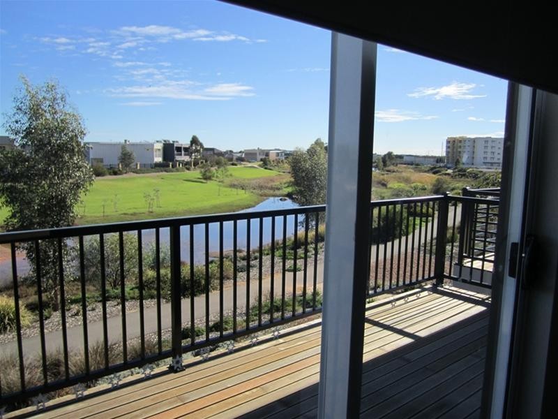 4 Euston Walk, Mawson Lakes SA 5095