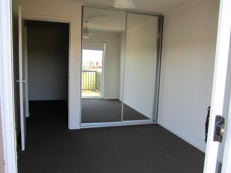 4 Euston Walk, Mawson Lakes SA 5095