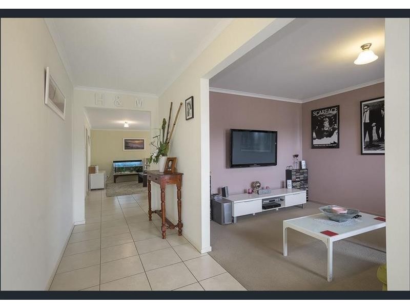 168 President Avenue, Andrews Farm SA 5114