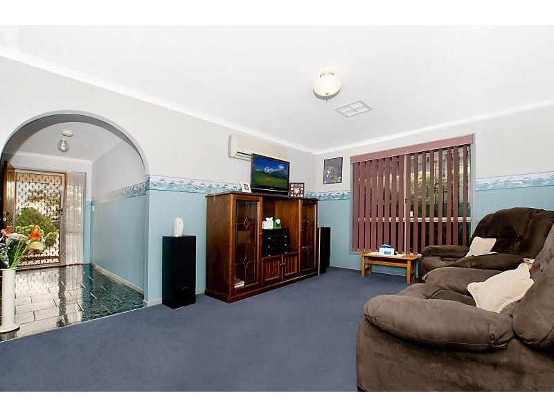 55 President Avenue, Andrews Farm SA 5114