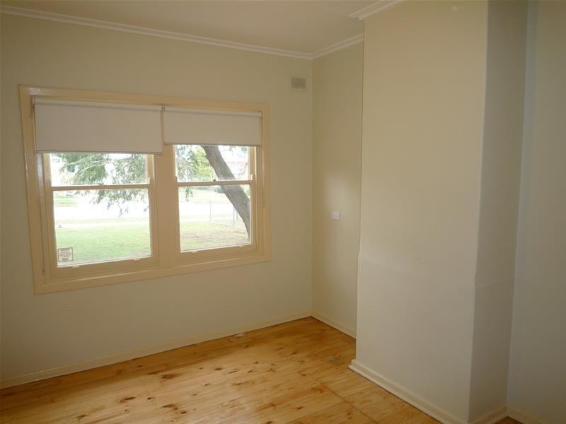 5 Northampton Crescent, Elizabeth East SA 5112