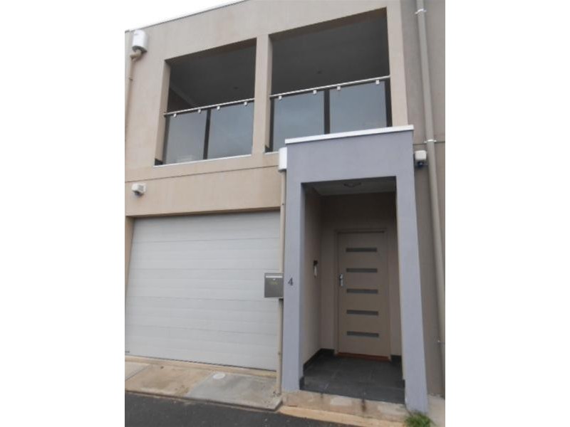 4 Pelican Lane, Mawson Lakes SA 5095