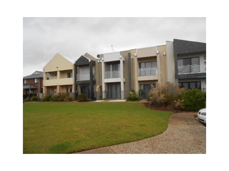 4 Pelican Lane, Mawson Lakes SA 5095