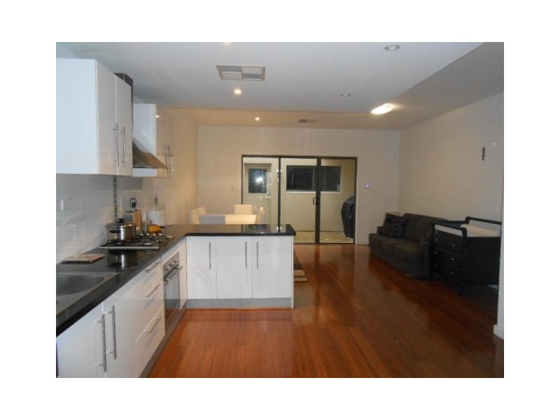 4 Pelican Lane, Mawson Lakes SA 5095