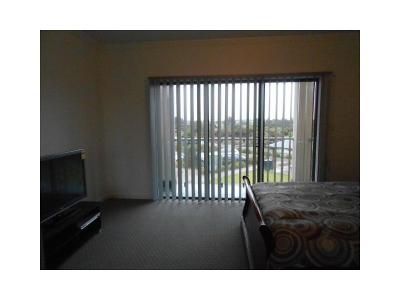 4 Pelican Lane, Mawson Lakes SA 5095