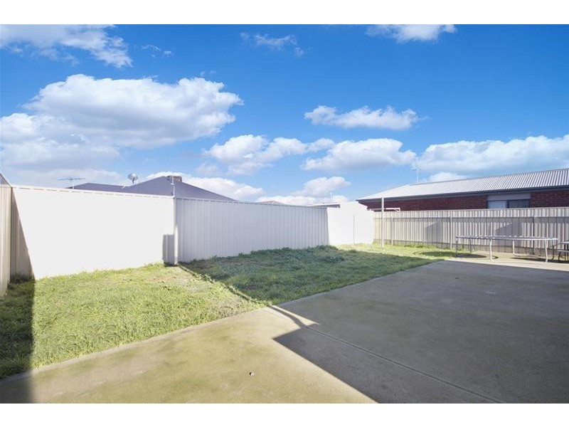 27 Chellaston Road, Munno Para West SA 5115