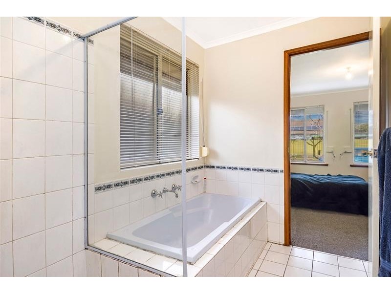 19 Casanor Crescent, Paralowie SA 5108