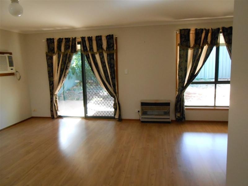 24 Lynton Court, Blakeview SA 5114