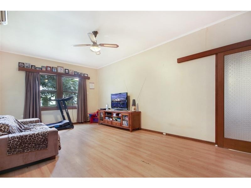 5 Barton Road, Elizabeth Downs SA 5113