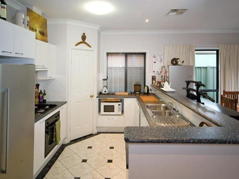 3 Mallard Crescent, Mawson Lakes SA 5095