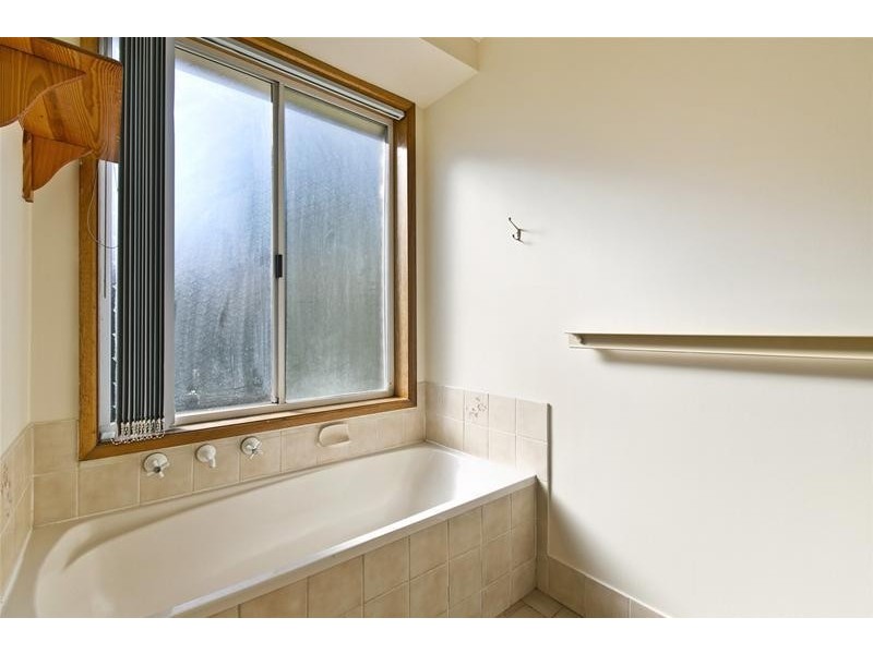 8 Laburnum Gardens, Blakeview SA 5114