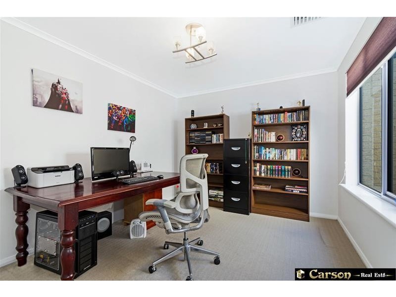 72 Hindmarsh Circuit, Mawson Lakes SA 5095