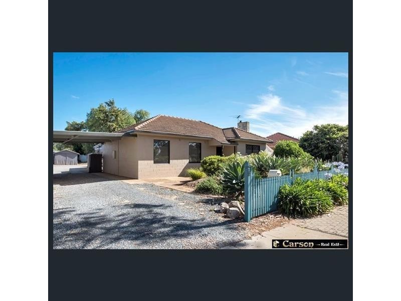 17 Swan Crescent, Elizabeth South SA 5112