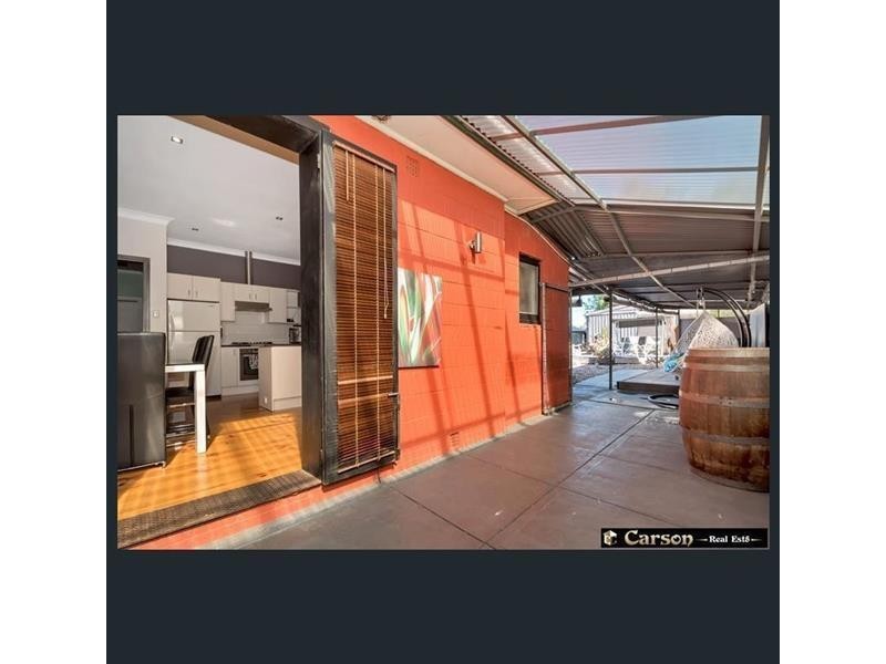 17 Swan Crescent, Elizabeth South SA 5112