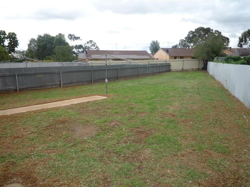 5 Northampton Crescent, Elizabeth East SA 5112