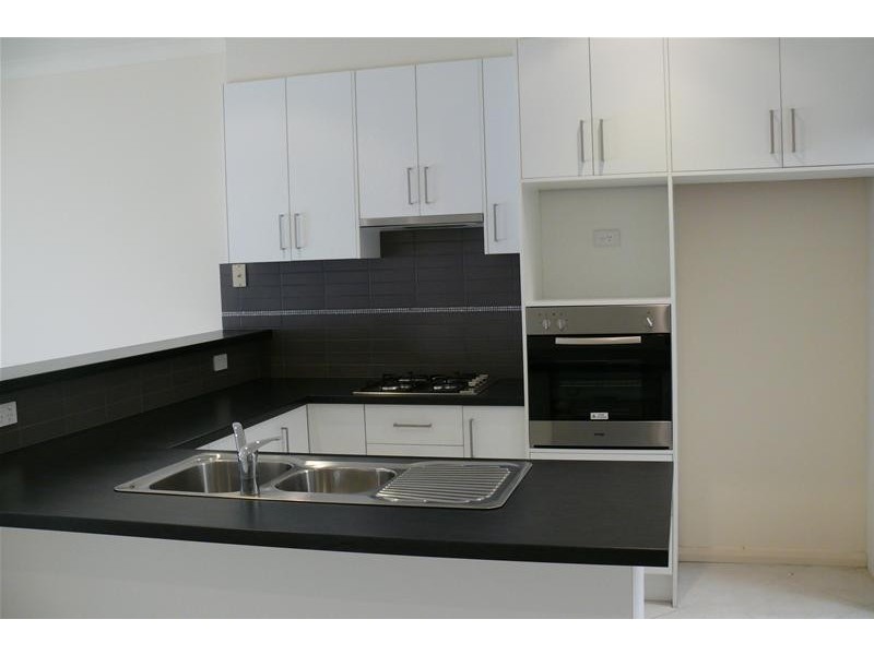 72 Hindmarsh Circuit, Mawson Lakes SA 5095