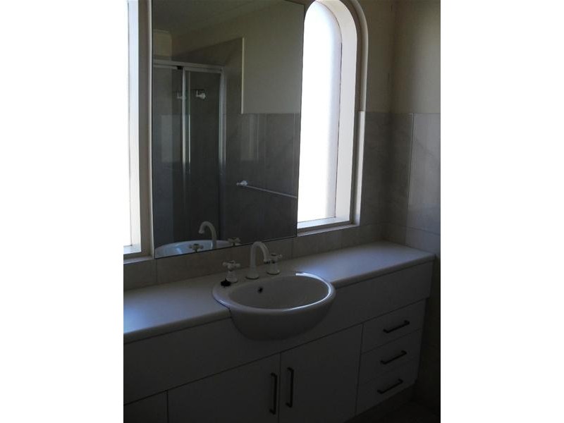 72 Hindmarsh Circuit, Mawson Lakes SA 5095