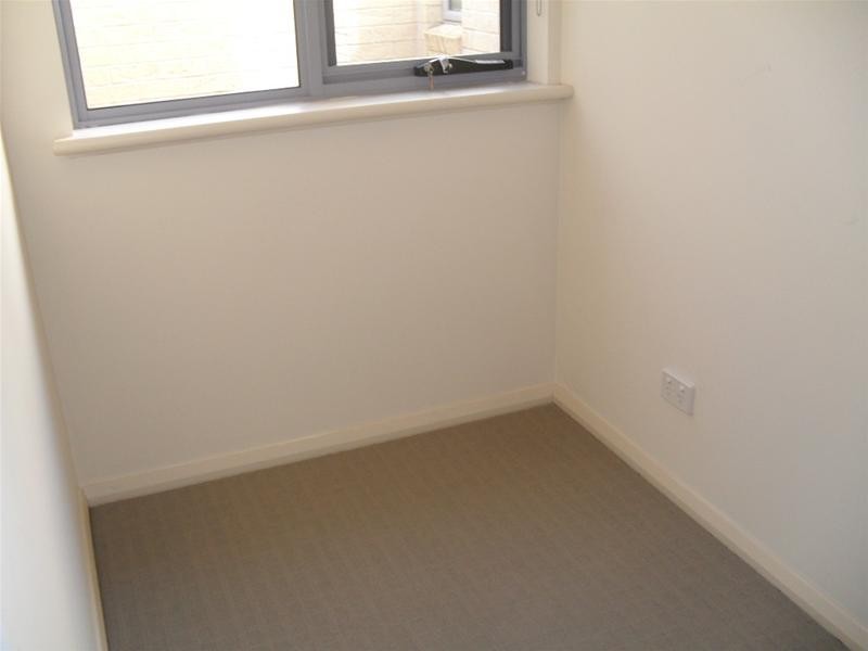 72 Hindmarsh Circuit, Mawson Lakes SA 5095