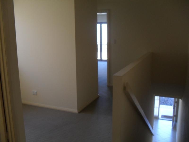 72 Hindmarsh Circuit, Mawson Lakes SA 5095