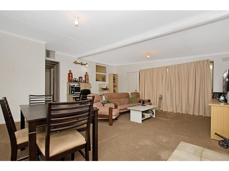 20 Bloomfield Crescent, Elizabeth Downs SA 5113