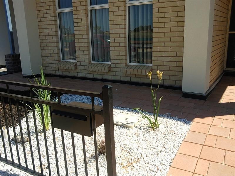 33 West Parkway, Andrews Farm SA 5114