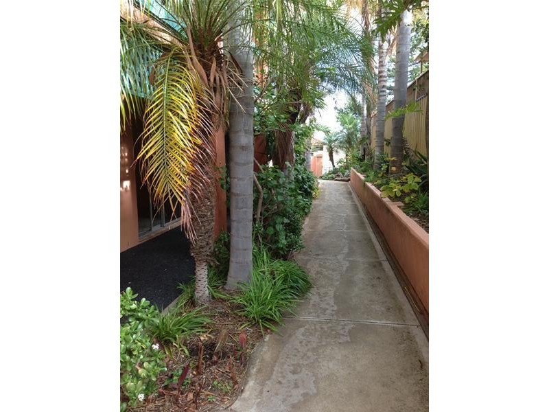 2/570 Seaview Road, Grange SA 5022