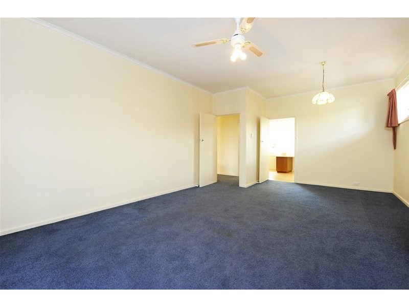 10 Pauls Drive, Valley View SA 5093