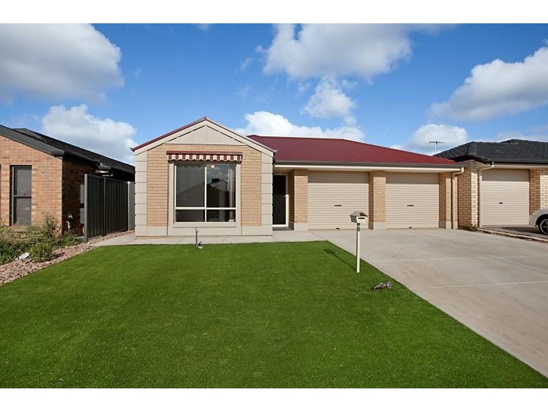 8 Vitorio Road, Munno Para West SA 5115