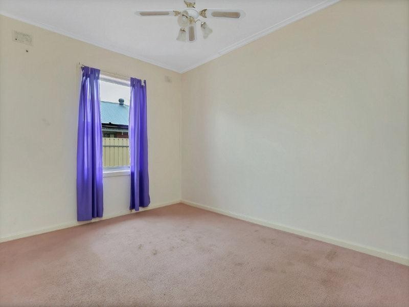17 Stakes Crescent, Elizabeth Downs SA 5113