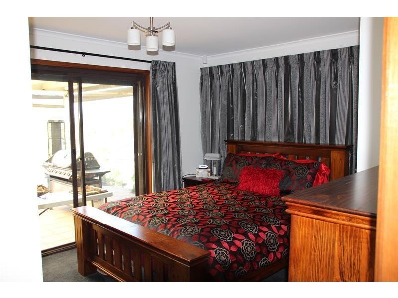 14 Dallas Court, Wynn Vale SA 5127