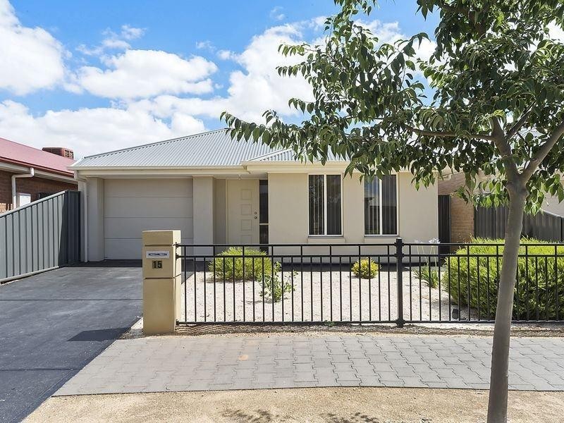 15 St Germain Avenue, Andrews Farm SA 5114