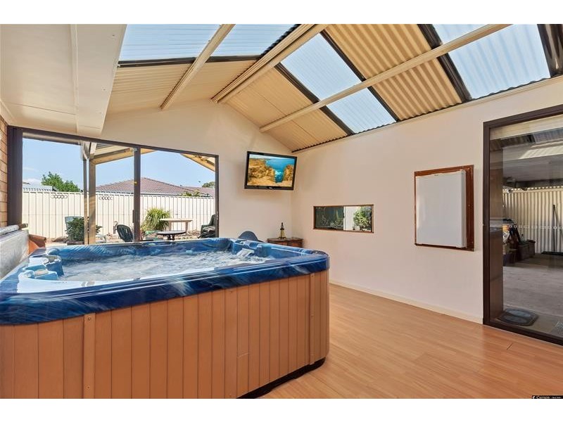 5 Magdalena Crescent, Paralowie SA 5108