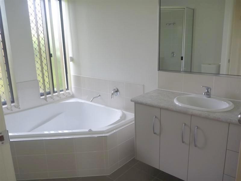 9 Clipper Court, South Mission Beach QLD 4852