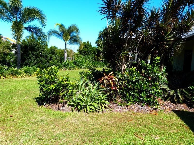 9 Clipper Court, South Mission Beach QLD 4852