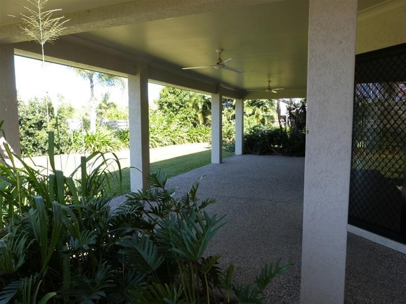 9 Clipper Court, South Mission Beach QLD 4852