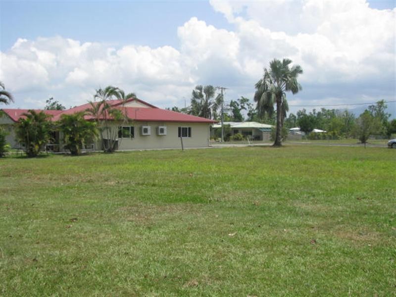 3 Albert Street, Silkwood QLD 4856