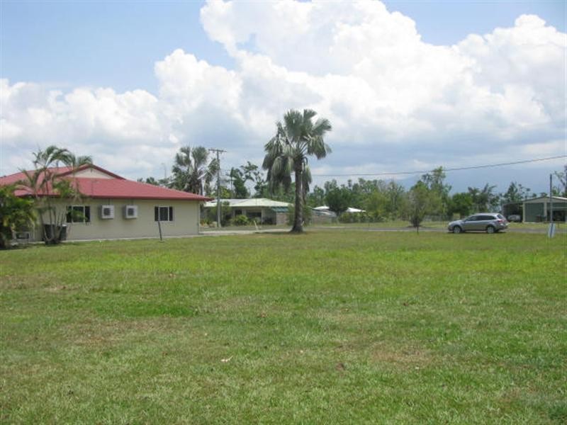 3 Albert Street, Silkwood QLD 4856