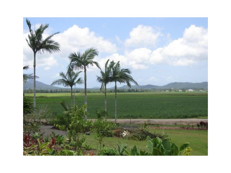 Mission Beach QLD 4852