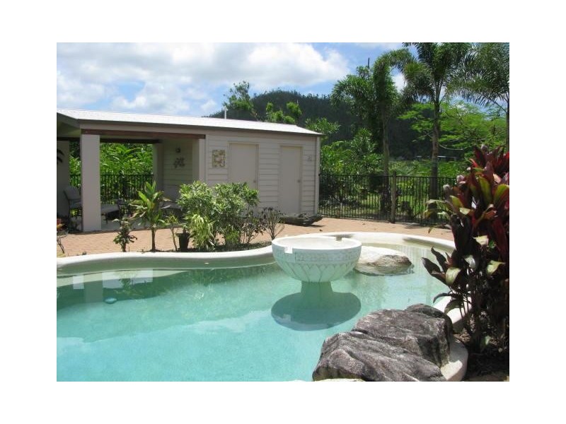 Mission Beach QLD 4852