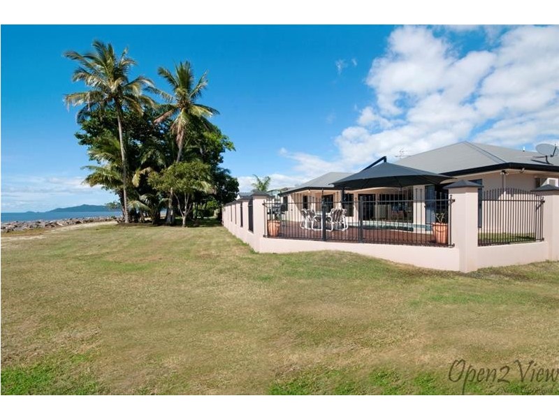30 Feldt Street, Flying Fish Point QLD 4860