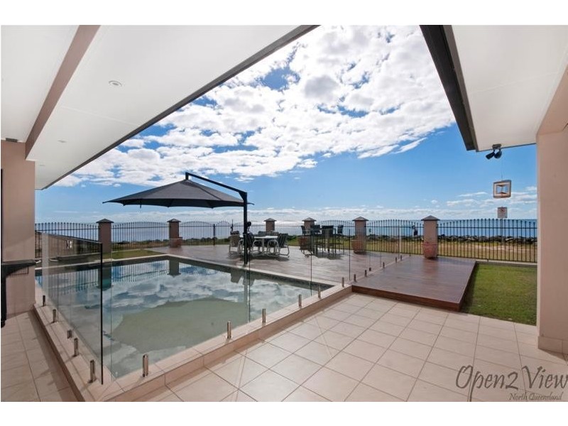 30 Feldt Street, Flying Fish Point QLD 4860