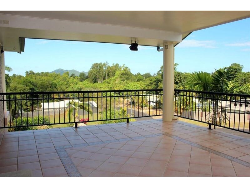 13 Dunkalli Crescent, Wongaling Beach QLD 4852