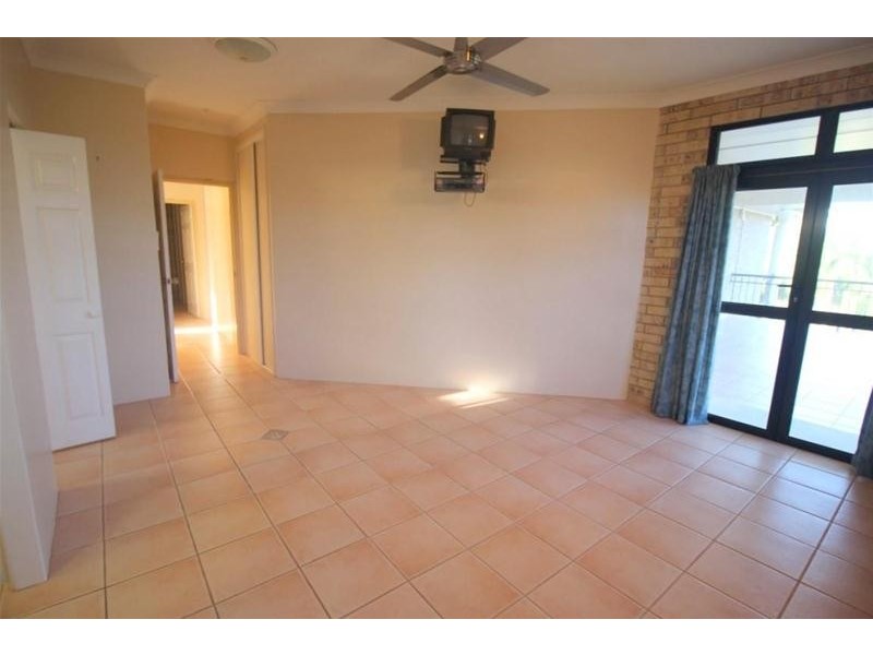 13 Dunkalli Crescent, Wongaling Beach QLD 4852